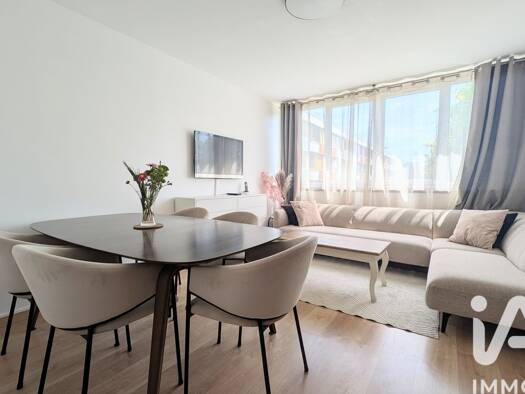 Appartement à vendre 229 000 € 4 pièces 3 chambres 64 m² Étage 3/4 Résidence du Parc Massy 91300