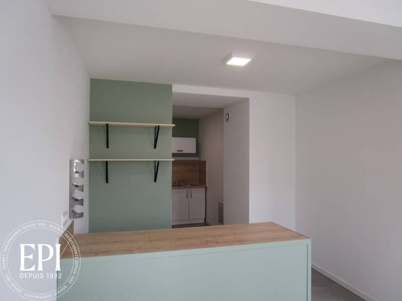 Maison à louer, 54m², PEZENS