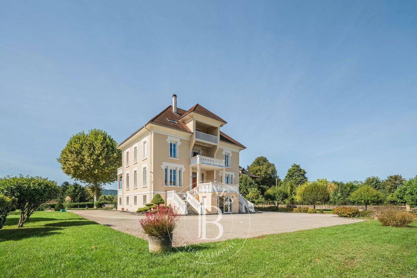 Maison à vendre, 449m², LE PONT DE BEAUVOISIN