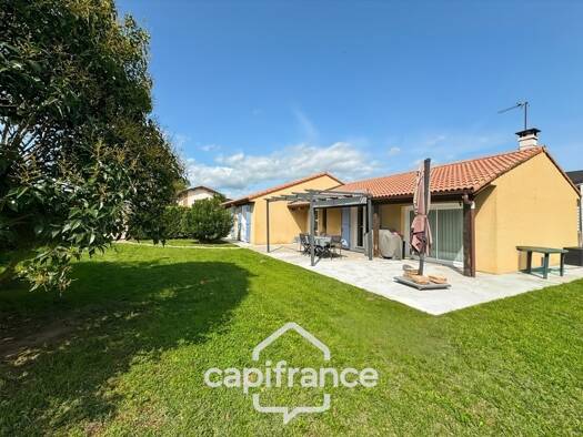 Maison de plain-pied à vendre 315 000 € 6 pièces 4 chambres 122 m² 1 285 m² de terrain Beausemblant 26240