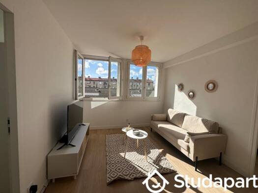 Colocation à louer - logement étudiant 650 € 1 pièce 3 chambres 10 m² 3ème étage Le Rouet Marseille 8ème arrondissement 13008