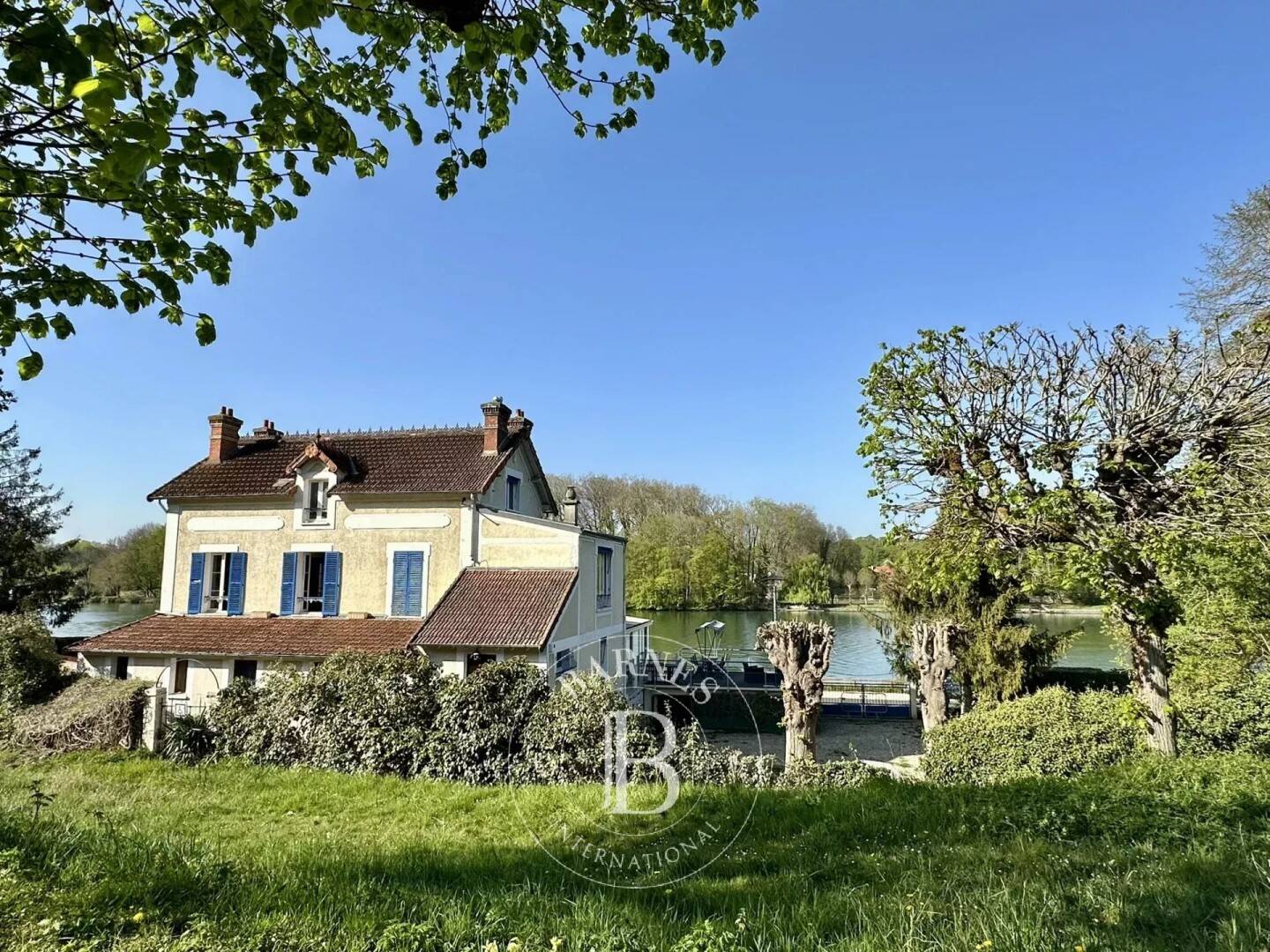Maison à vendre, 320m², LE COUDRAY MONTCEAUX