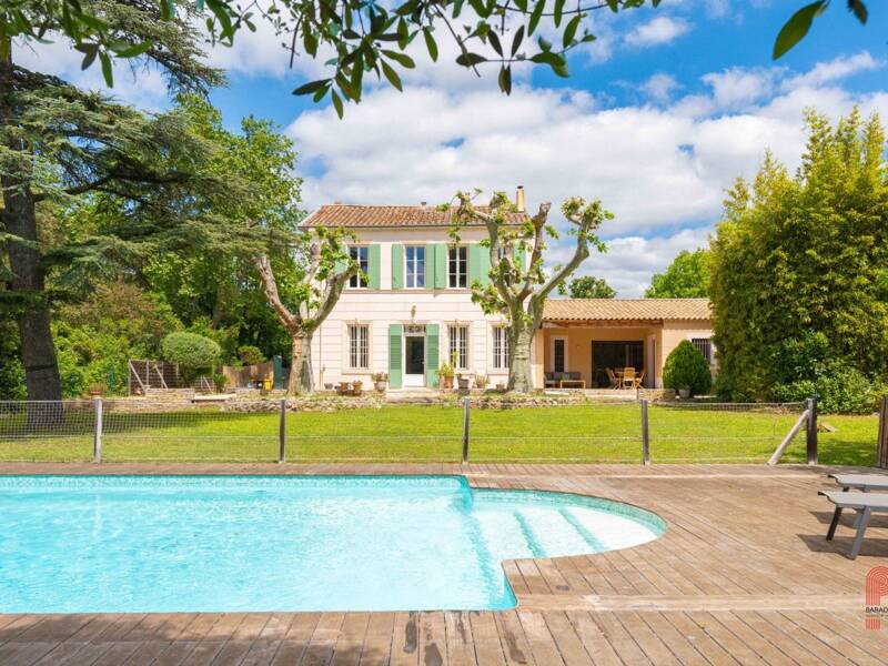 Maison à vendre, 334m², MARSEILLE 12E