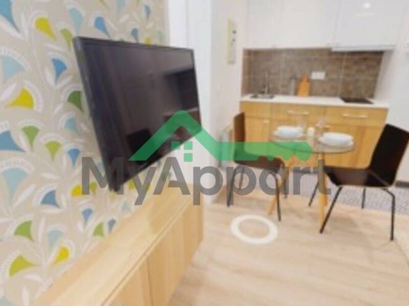 Maison à louer, 30m², PARIS 18E