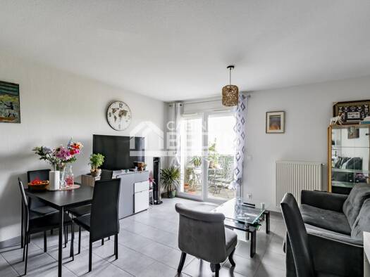 Appartement à vendre 144 800 € 3 pièces 2 chambres 56,2 m² Étage 1/1 Nord Est Saint-André-de-Cubzac 33240