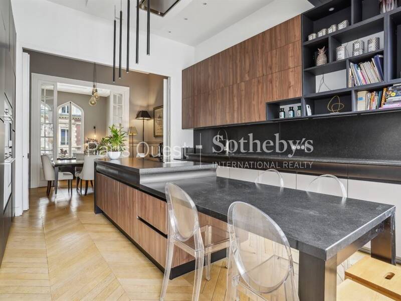 Maison à louer, 245m², PARIS 17E