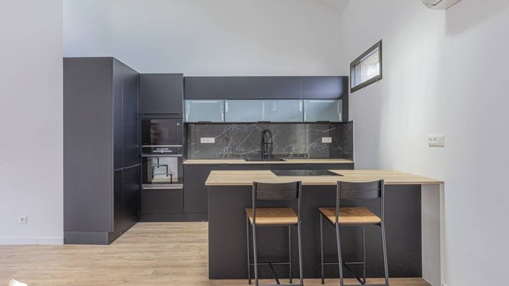Appartement à vendre 365 680 € 3 pièces 2 chambres 109 m² Dernier étage, Étage 2/2 Nord-Nord Est Amboise 37400