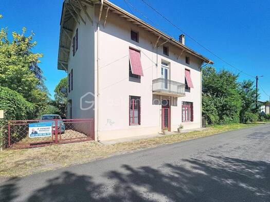 Maison à vendre 239 000 € 10 pièces 5 chambres 226 m² 1 503 m² de terrain Saint-Pé-Saint-Simon 47170