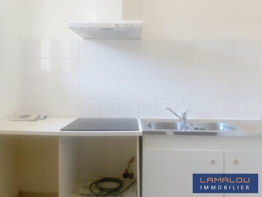 Appartement à louer 430 € 2 pièces 1 chambre 53 m² Étage 1/1 Zone d'Activité Bedarieux 34600