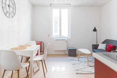 Appartement à louer 515 € 2 pièces 1 chambre 30 m² RDC Saint Martin Perigueux 24000