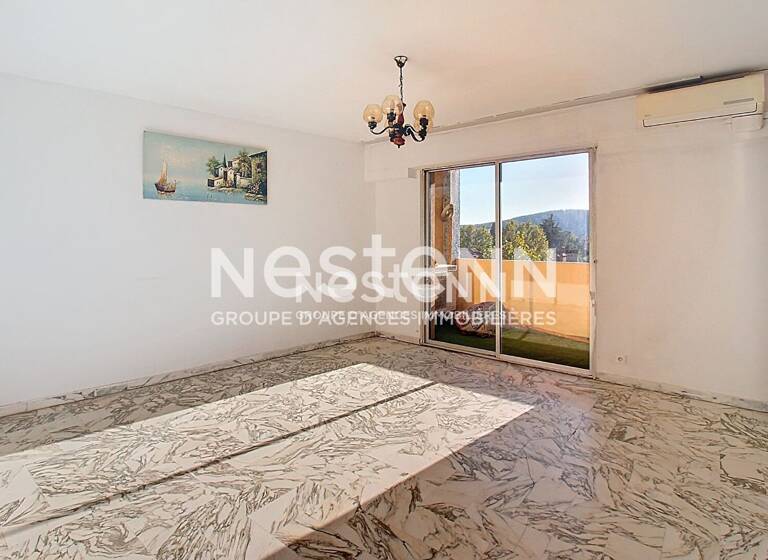 Appartement à louer 1 200 € 4 pièces 2<br/>chambres 85 m²<br/>superficie 3/5<br/>étage Boulevars-Gare-Saint Leger-Chabrand Draguignan 83300