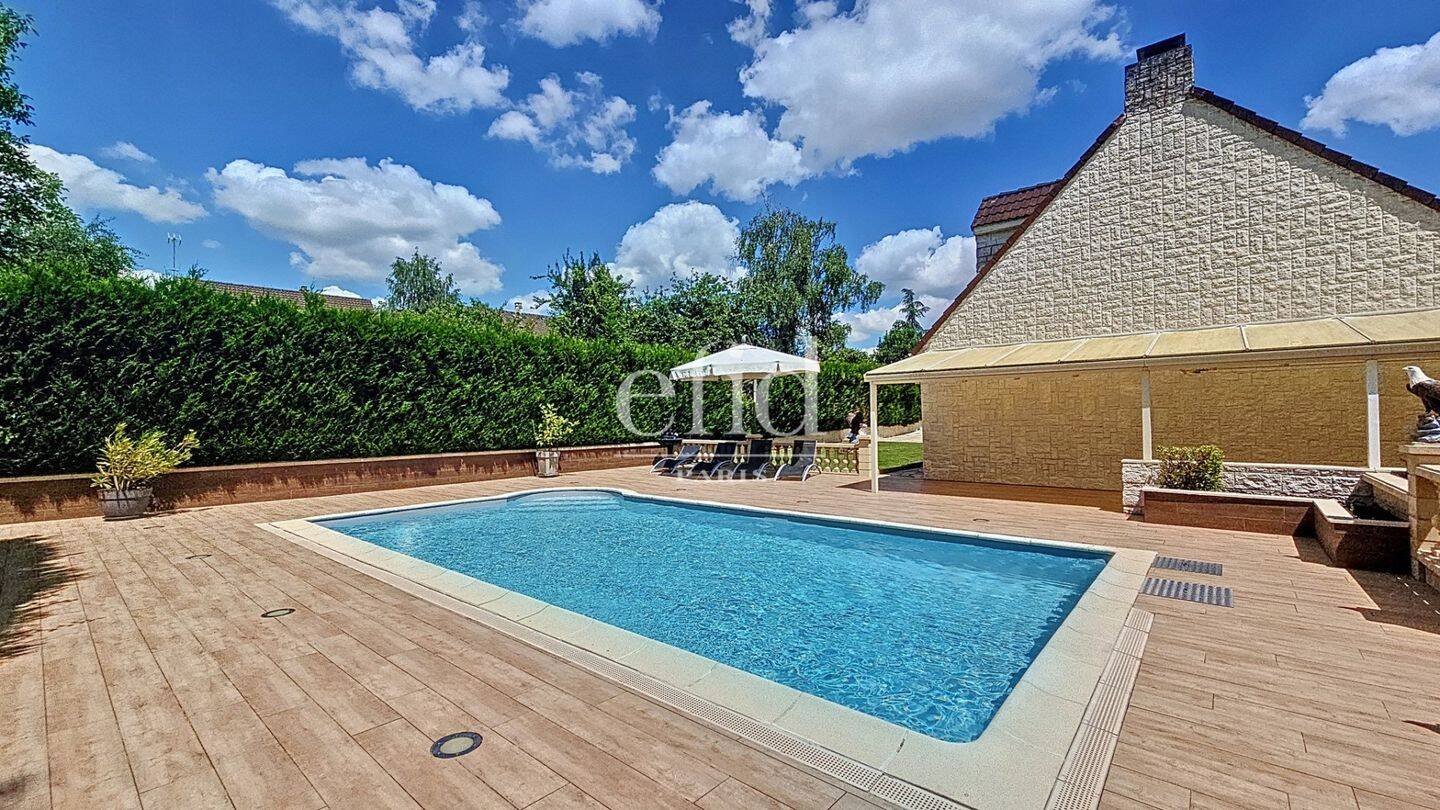 Maison à vendre, 240m², MANDRES LES ROSES