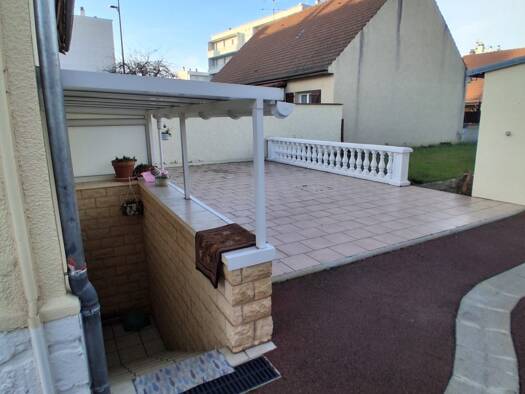 Maison de ville à vendre 190 000 € 4 pièces 3 chambres 98 m² 643 m² de terrain Maupas Soissons 02200