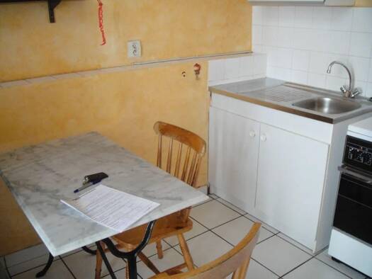 Appartement à louer - logement étudiant 400 € 2 pièces 1 chambre 35 m² RDC Saint-Étienne 42000