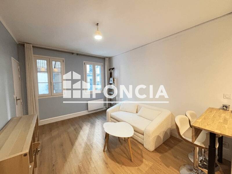 Maison à louer, 36m², PARIS 18E