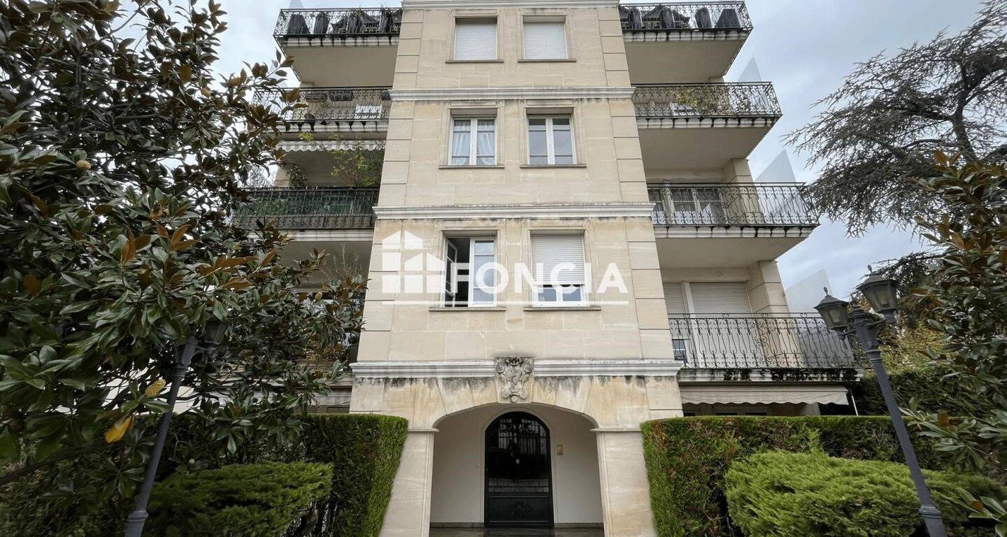 Maison à louer, 43m², SAINT MAUR DES FOSSES