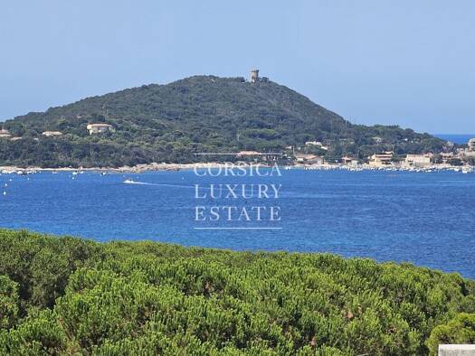 Maison de plain-pied à vendre 2 200 000 € 8 pièces 6 chambres 250 m² 1 900 m² de terrain Pietrosella 20166