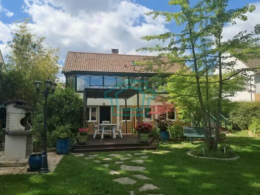 Maison à vendre 489 000 € 7 pièces 4 chambres 159 m² 787 m² de terrain Montfort-l'Amaury 78490