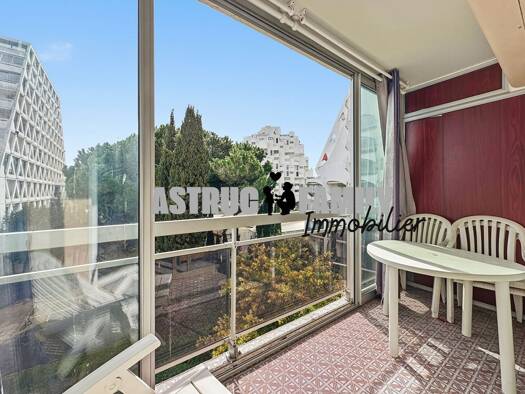 Appartement à vendre 95 000 € 1 pièce 21,51 m² Étage 2/3 Centre La Grande-Motte 34280