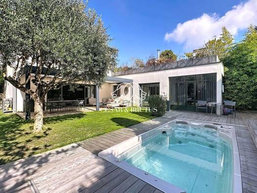 Maison à vendre 1 175 000 € 5 pièces 3 chambres 180 m² 570 m² de terrain Point du Jour Lyon 5ème arrondissement 69005