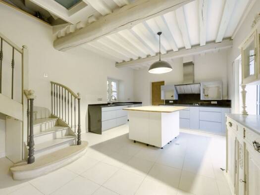 Maison à louer 1 890 € 7 pièces 3 chambres 138,3 m² Le Village Vauréal 95490