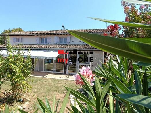 Maison à vendre 295 000 € 4 pièces 3 chambres 124 m² 683 m² de terrain Bâgé-le-Châtel 01380