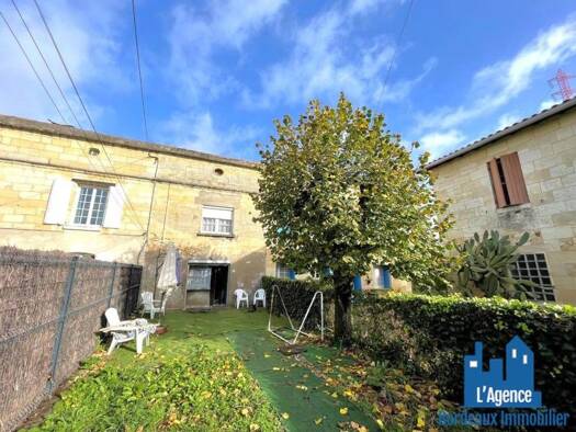 Maison à vendre 144 000 € 2 pièces 1 chambre 65 m² 177 m² de terrain Latresne 33360