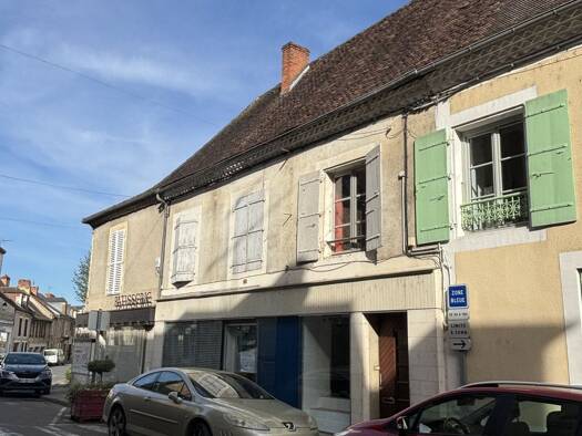 Immeuble à vendre 83 000 € 250 m² Excideuil 24160