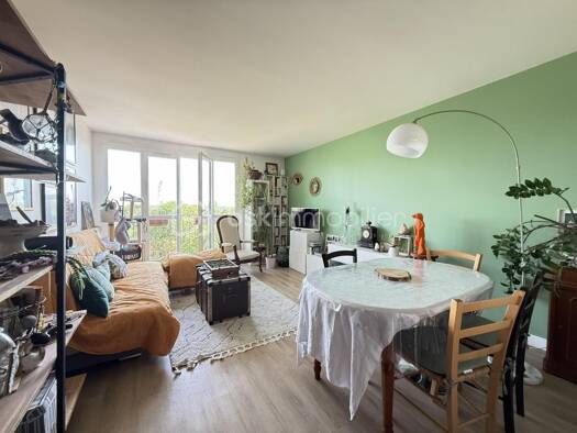 Appartement à vendre 195 000 € 3 pièces 2 chambres 71 m² Étage 3/3 Plateau Neuilly-Plaisance 93360