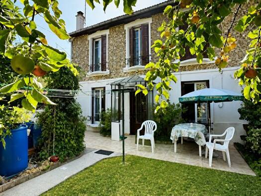 Maison de plain-pied à vendre 292 000 € 3 pièces 2 chambres 70 m² 281 m² de terrain Grenouillère-Marnois-Rive de Marne Noisy-le-Grand 93160