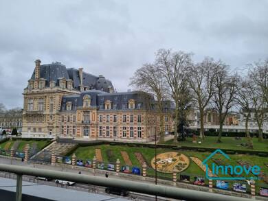 Appartement à louer 2 900 € 3 pièces 2 chambres 76,1 m² Dernier étage, Étage 4/4 Versailles 78000