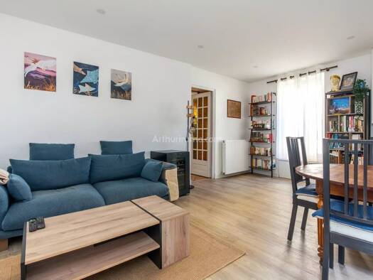 Maison de ville à vendre 245 000 € 3 pièces 2 chambres 82 m² Bourg de Saint Thibault Saint-Thibault-des-Vignes 77400