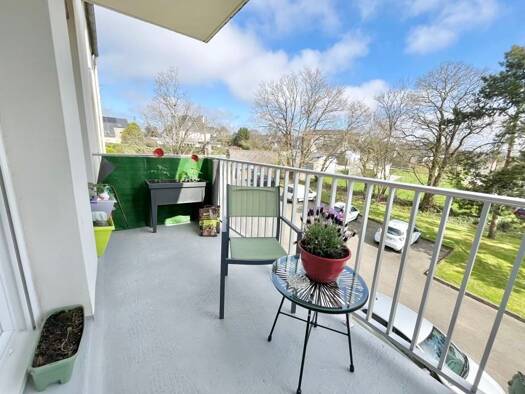 Appartement à vendre 117 568 € 3 pièces 2 chambres 64 m² Étage 2/4 Ouest Carhaix-Plouguer 29270