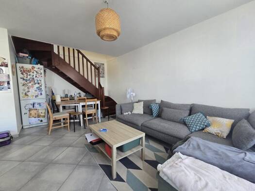 Duplex à louer 1 068 € 3 pièces 2 chambres 61,4 m² 1er étage Magny-le-Hongre 77700