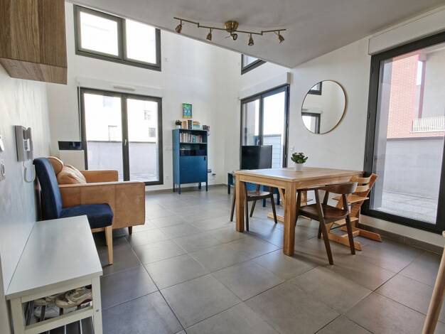 Duplex à vendre 349 500 € 4 pièces 3 chambres 86 m² Étage 5/5 Bacalan Bordeaux 33300