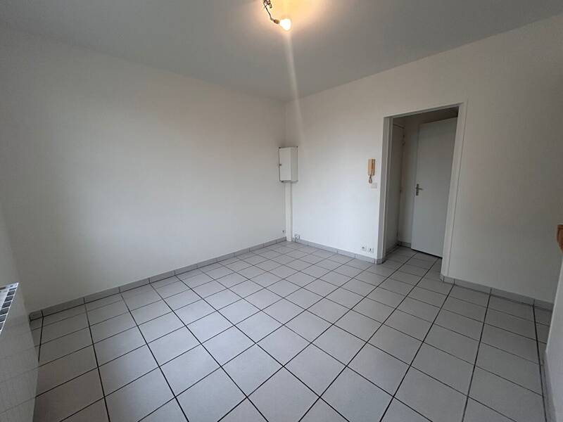 Maison à louer, 32m², EPERNON