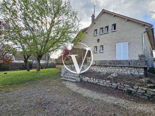 Appartement à louer 520 € 2 pièces 1 chambre 52,8 m² RDC Montoire-sur-le-Loir 41800