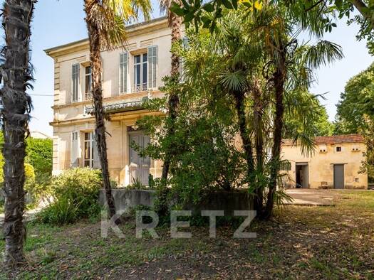 Maison à vendre 925 000 € 5 pièces 5 chambres 270 m² 18 000 m² de terrain Mouleyrès Arles 13200