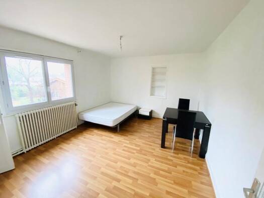 Appartement à louer 410 € 1 pièce 21 m² Étage 4/4 Heritan-Neuf Cles Mâcon 71000