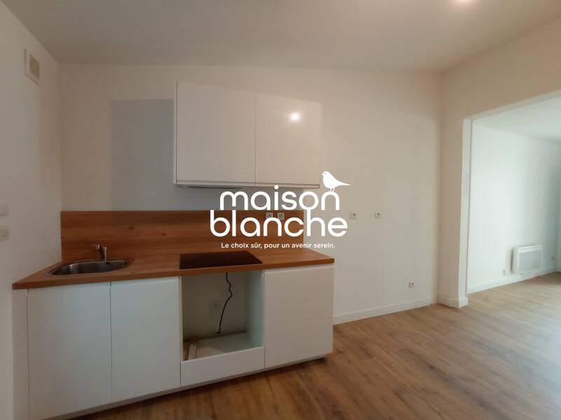 Maison à louer, 69m², SAINT MEDARD DE GUIZIERES