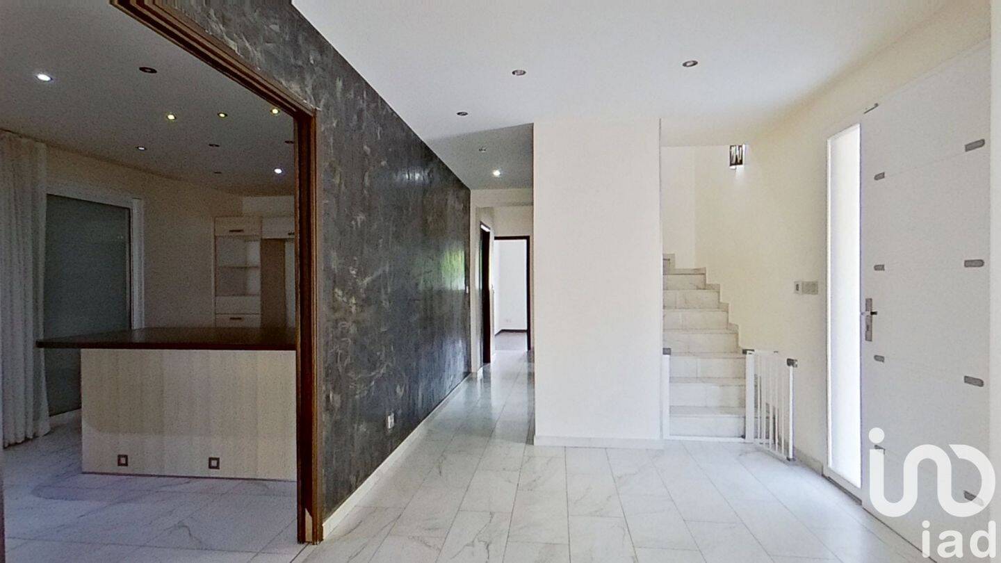 Maison à vendre, 180m², SAINT CLAIR DE LA TOUR