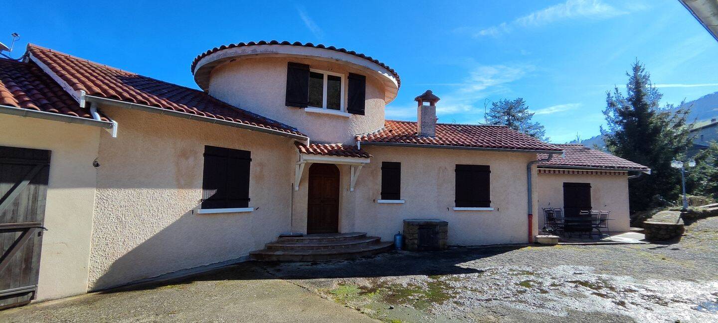 Maison à vendre, 275m², SAINTE FOY L'ARGENTIERE