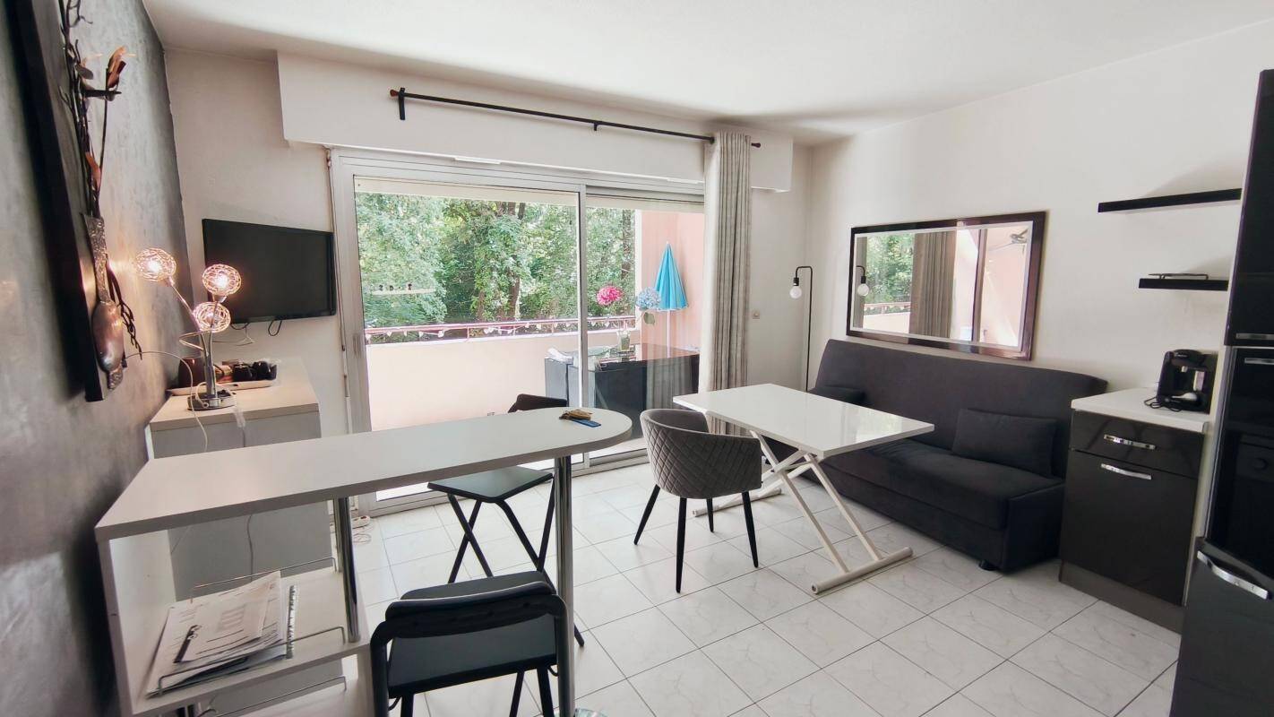 Maison à louer, 37m², VILLENEUVE LOUBET