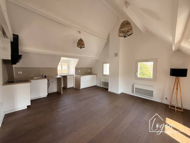 Appartement à louer 890 € 2 pièces 1 chambre 40,2 m² Étage 2/2 Annet-sur-Marne 77410