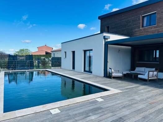 Maison à vendre 605 000 € 7 pièces 5 chambres 152 m² 1 140 m² de terrain Valensole 04210