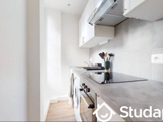 Appartement à louer 1 600 € 3 pièces 2 chambres 41 m² 2ème étage Ivry Port Centre Ivry-sur-Seine 94200