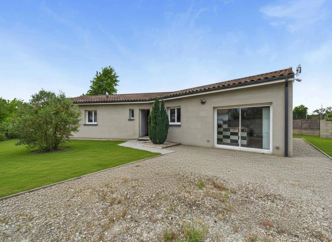 Maison à vendre, 129m², SAINT YZAN DE SOUDIAC