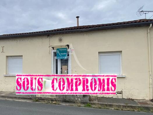 Maison de plain-pied à vendre 87 000 € 2 pièces 1 chambre 82 m² 1 065 m² de terrain Sainte Cecile Carmaux 81400