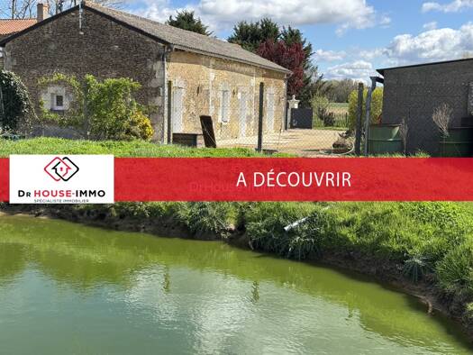 Maison à vendre 163 280 € 3 pièces 2 chambres 112,2 m² 3 097 m² de terrain Verrue 86420