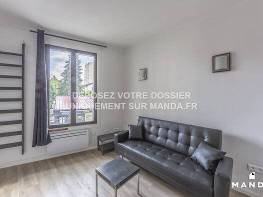 Appartement à louer - logement étudiant 885 € 1 pièce 19 m² 1er étage Plateau-Mont Valérien Rueil-Malmaison 92500